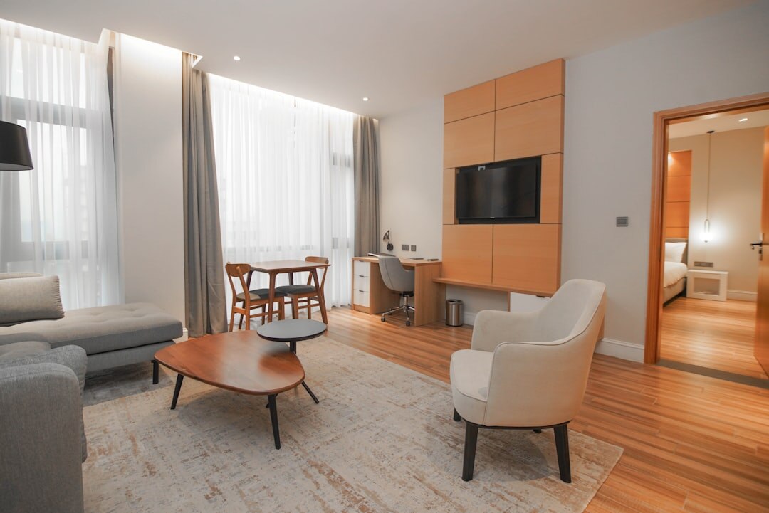 luxury hotel suite